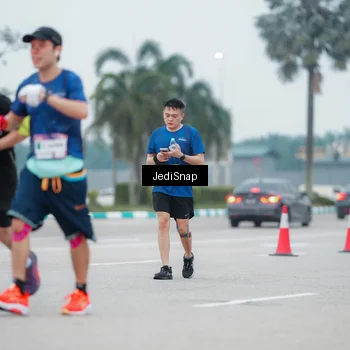 Runner Photo 7522333