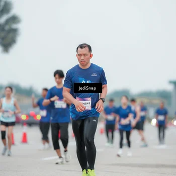 Runner Photo 7522341