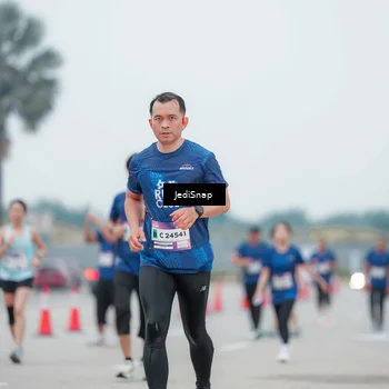 Runner Photo 7522350