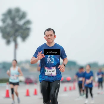 Runner Photo 7522351