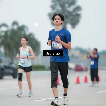 Runner Photo 7522361