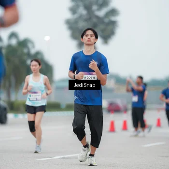 Runner Photo 7522362