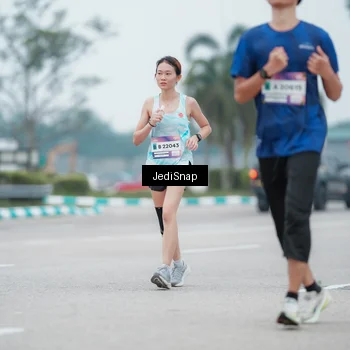 Runner Photo 7522368