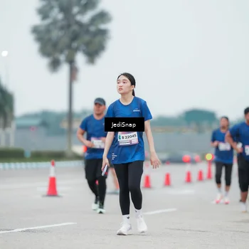 Runner Photo 7522372