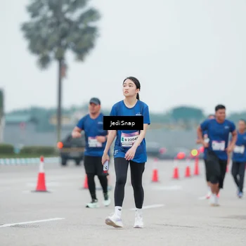 Runner Photo 7522374