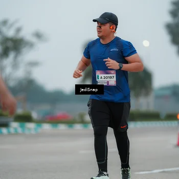 Runner Photo 7522380