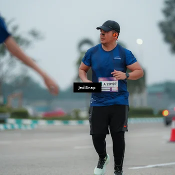 Runner Photo 7522382