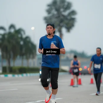 Runner Photo 7522389