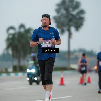 Runner Photo 7522397