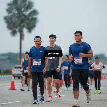 Runner Photo 7522408