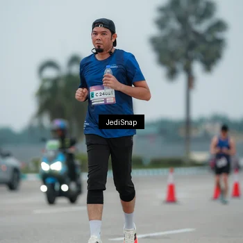 Runner Photo 7522409