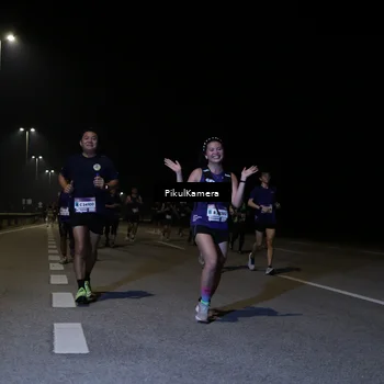 Runner Photo 7522411