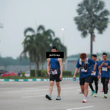 Runner Photo 7522424