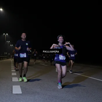 Runner Photo 7522425