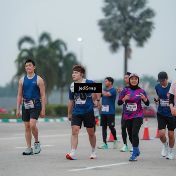 Runner Photo 7522433