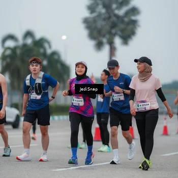 Runner Photo 7522437