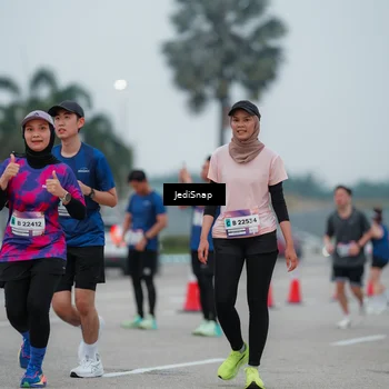 Runner Photo 7522446