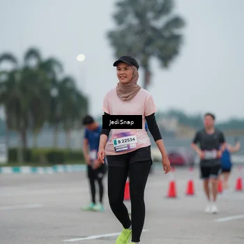 Runner Photo 7522454