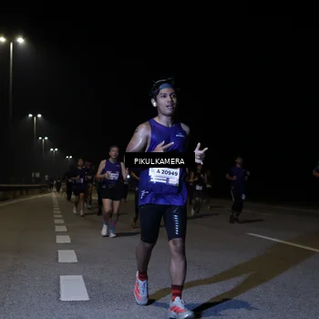 Runner Photo 7522457