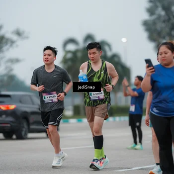 Runner Photo 7522492