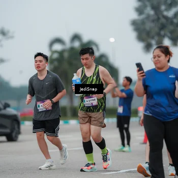 Runner Photo 7522494