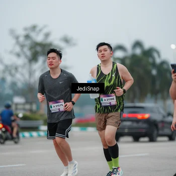 Runner Photo 7522503