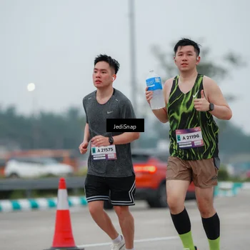 Runner Photo 7522510