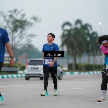 Runner Photo 7522527