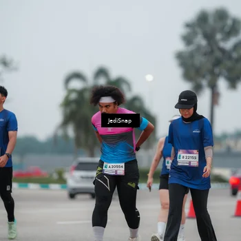Runner Photo 7522532