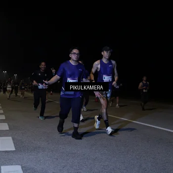 Runner Photo 7522542