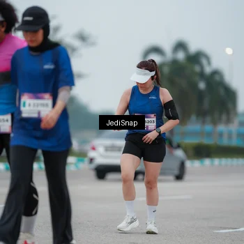 Runner Photo 7522565