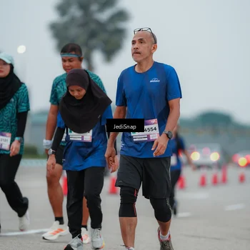 Runner Photo 7522604