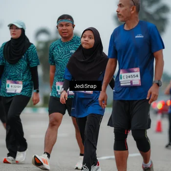 Runner Photo 7522615