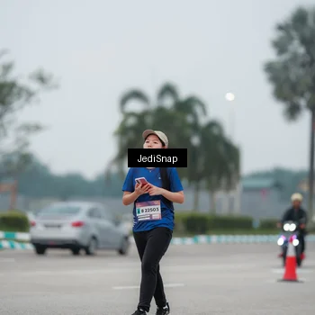 Runner Photo 7522624