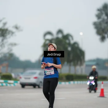 Runner Photo 7522625