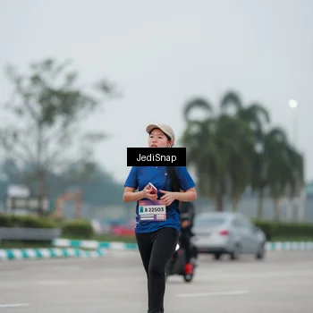 Runner Photo 7522626