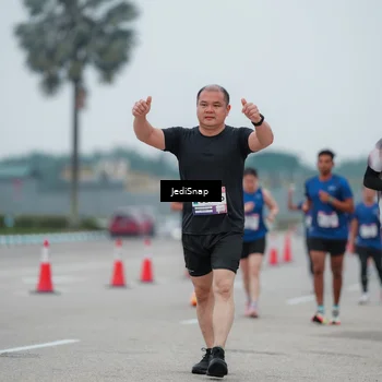 Runner Photo 7522642