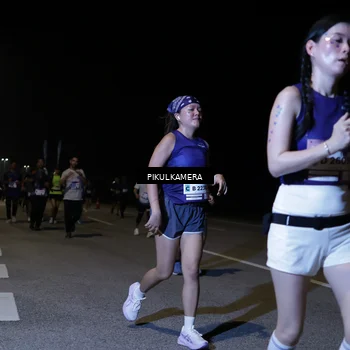 Runner Photo 7522645