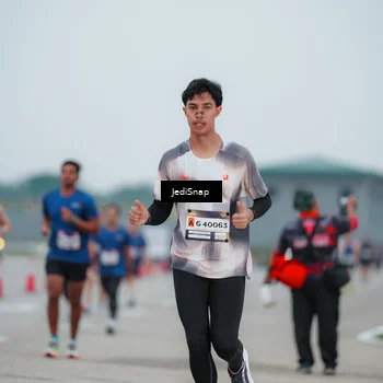Runner Photo 7522650