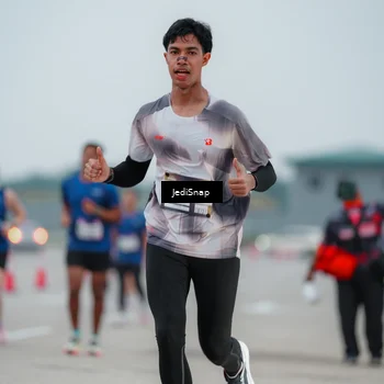 Runner Photo 7522655