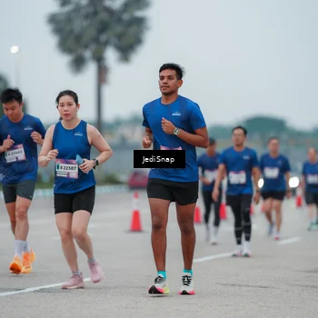 Runner Photo 7522663