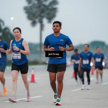 Runner Photo 7522664