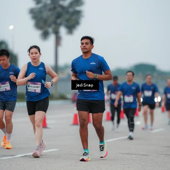 Runner Photo 7522666