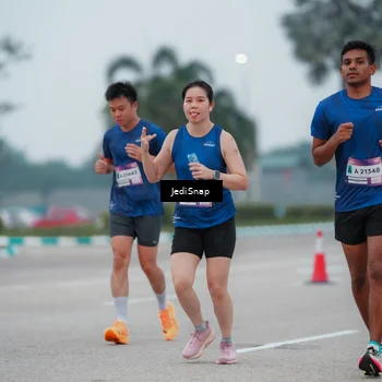 Runner Photo 7522668