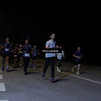 Runner Photo 7522676