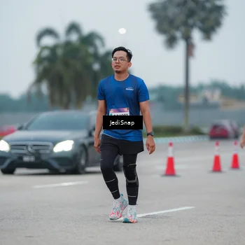 Runner Photo 7522705