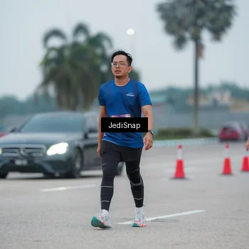 Runner Photo 7522706