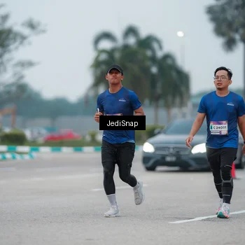 Runner Photo 7522707