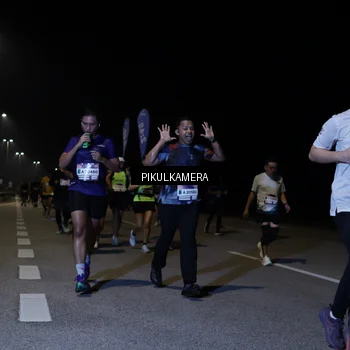 Runner Photo 7522713