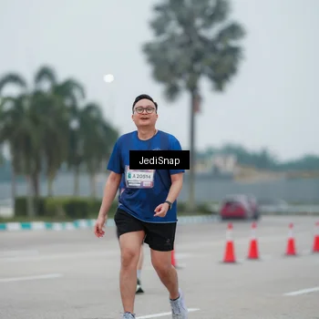 Runner Photo 7522729